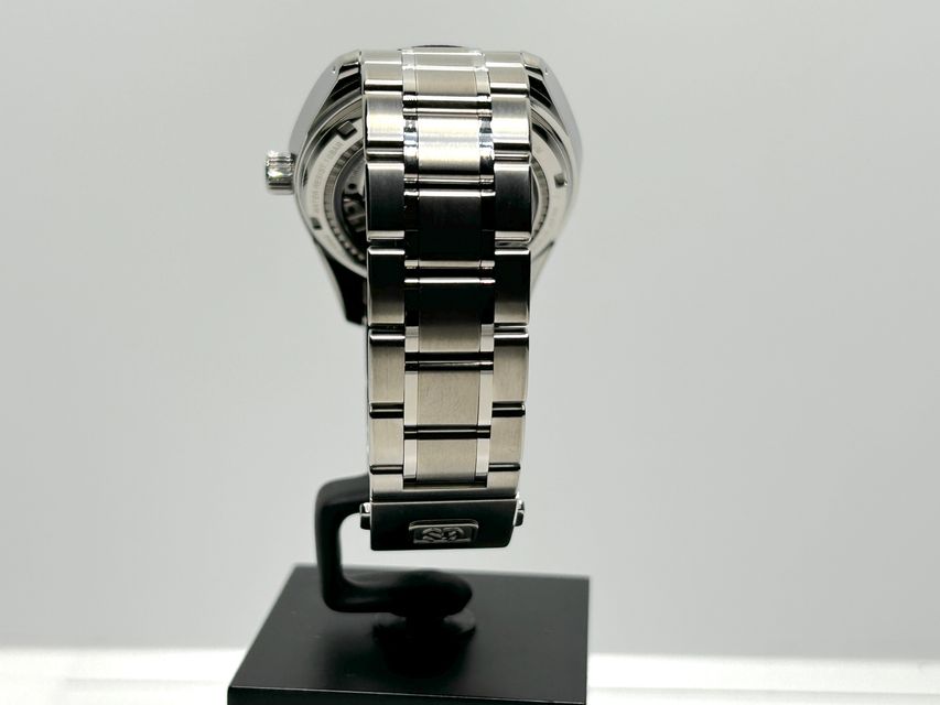 Grand Seiko Heritage Collection SBGA211 Image 3